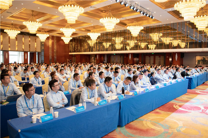 新起点、新征程、乘风破浪、砥砺前行——星空官方网站-星空（中国）
管理层大会在南京隆重召开-1.jpg